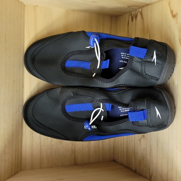 Speedo Mens Black and Blue Water Shoes - Picture 7 of 9